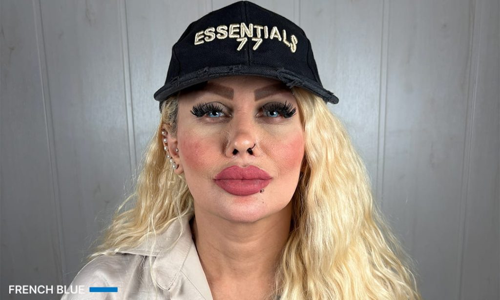 نتيجة اللون الأزرق الفرنسي بعد الكيراتوبيغمنتيشن في Chromatic Eyes
